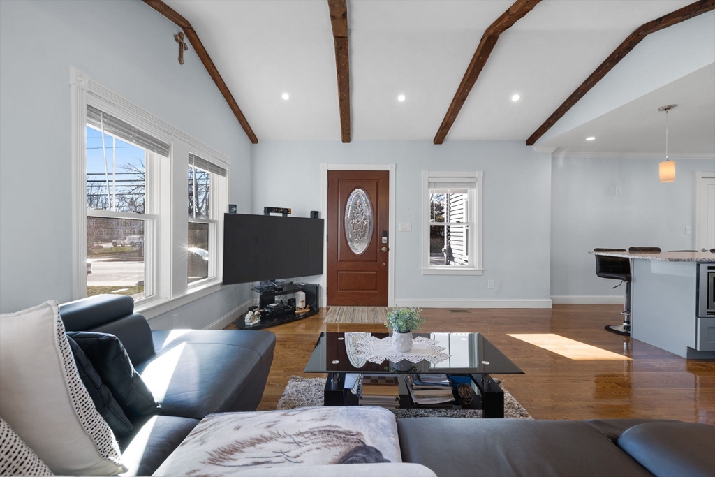 725 Main Street Bolton, MA 01740 - Photo 5 of 42