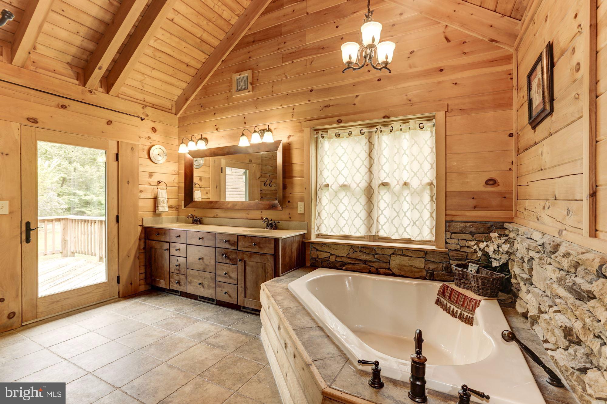 2169 Beaver Dam Road Midland, VA 22728 - Photo 39 of 71 Master Bath with sep tub and shower.