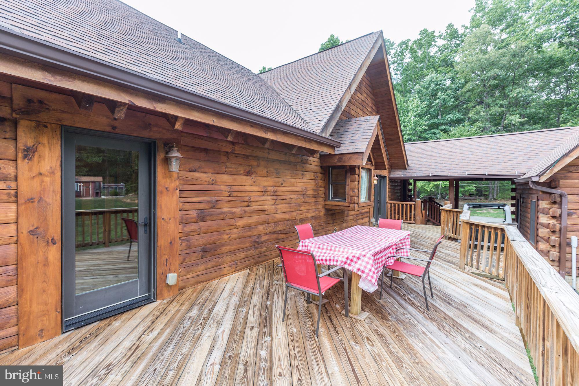 2169 Beaver Dam Road Midland, VA 22728 - Photo 7 of 71 Al fresco dining!