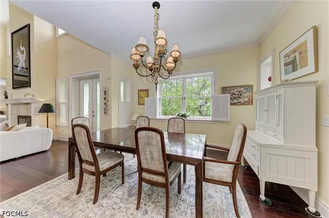 $1,749,000 | 793 Jungle Queen Way, Longboat Key, FL 34228