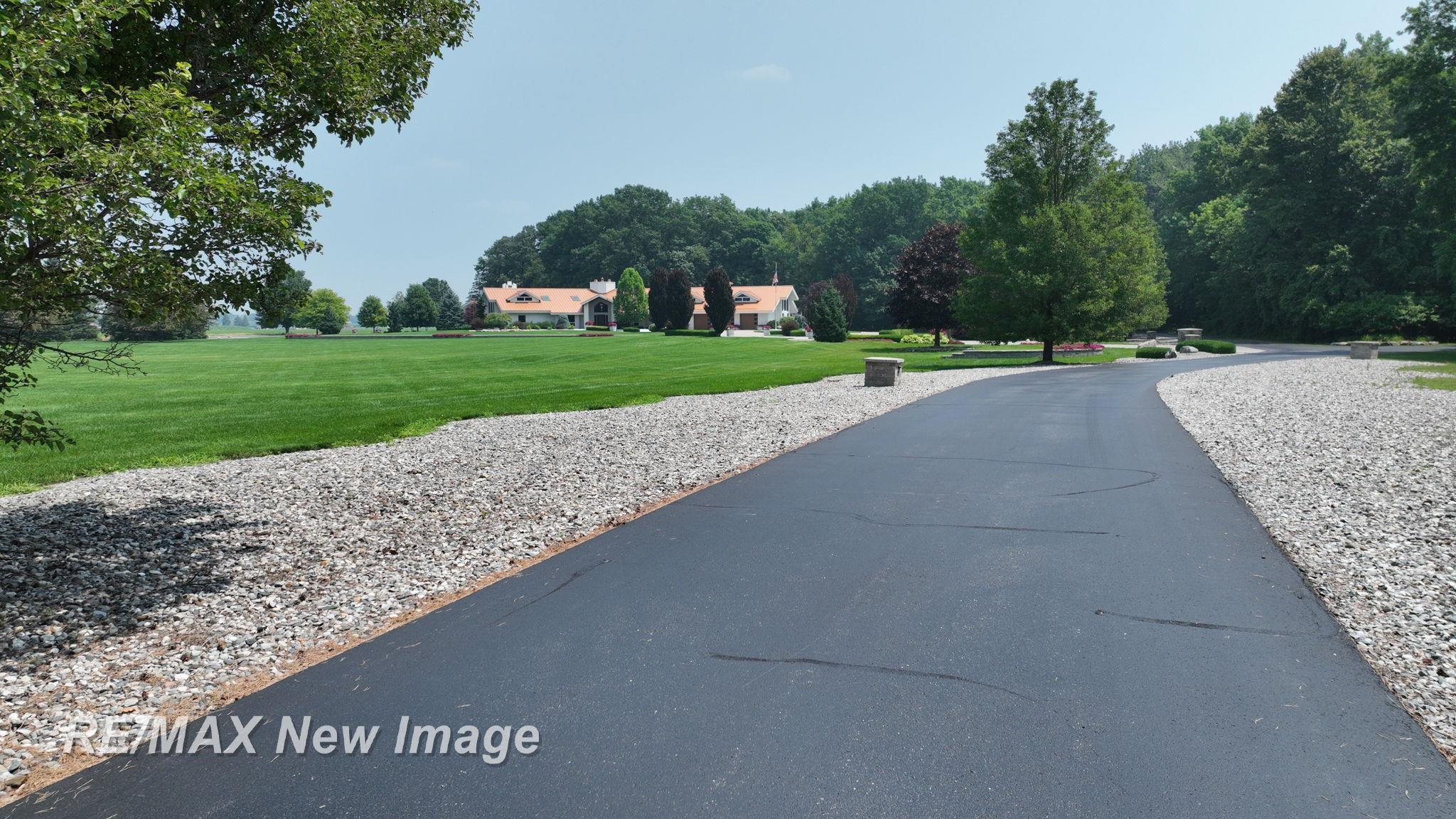1134 North Graham Road Saginaw, MI 48609 - Photo 13 of 80