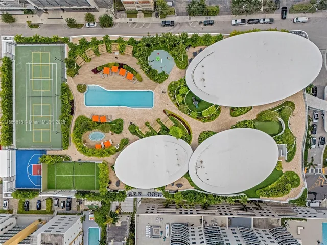 a view of a outdoor space