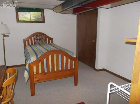 6313 Wreckenridge Road Flint, MI 48532 - Photo 19 of 26 20422167-20.JPG