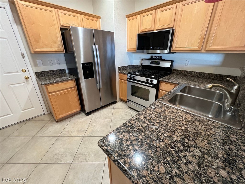 191 Priority Point Street Henderson, NV 89012 - Photo 9 of 39