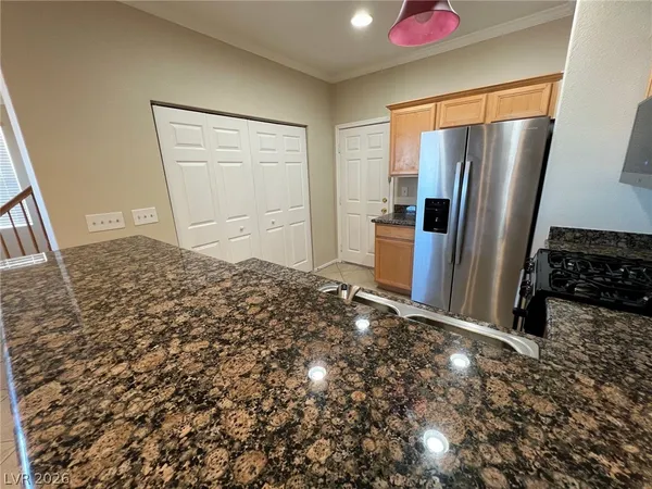 $2,000 | 191 Priority Point Street, Henderson, NV 89012