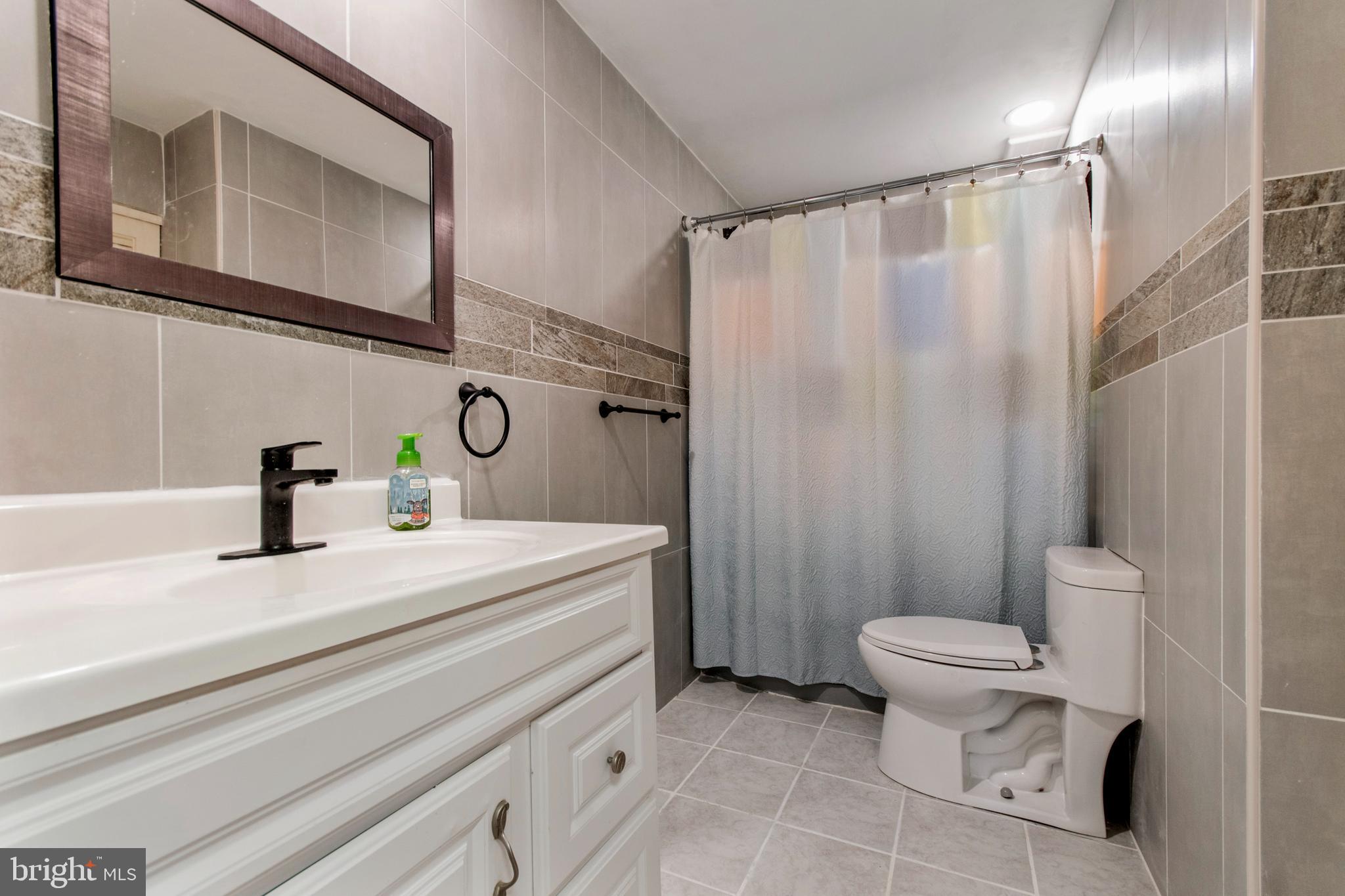 428 Emerson Road Huntingdon Valley, PA 19006 - Photo 13 of 26 Gallery Image 13