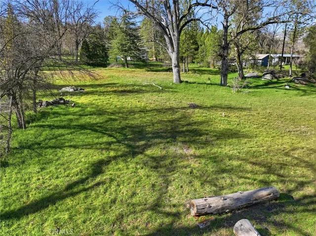 $97,000 | 40833 Winding Way, Oakhurst, CA 93644