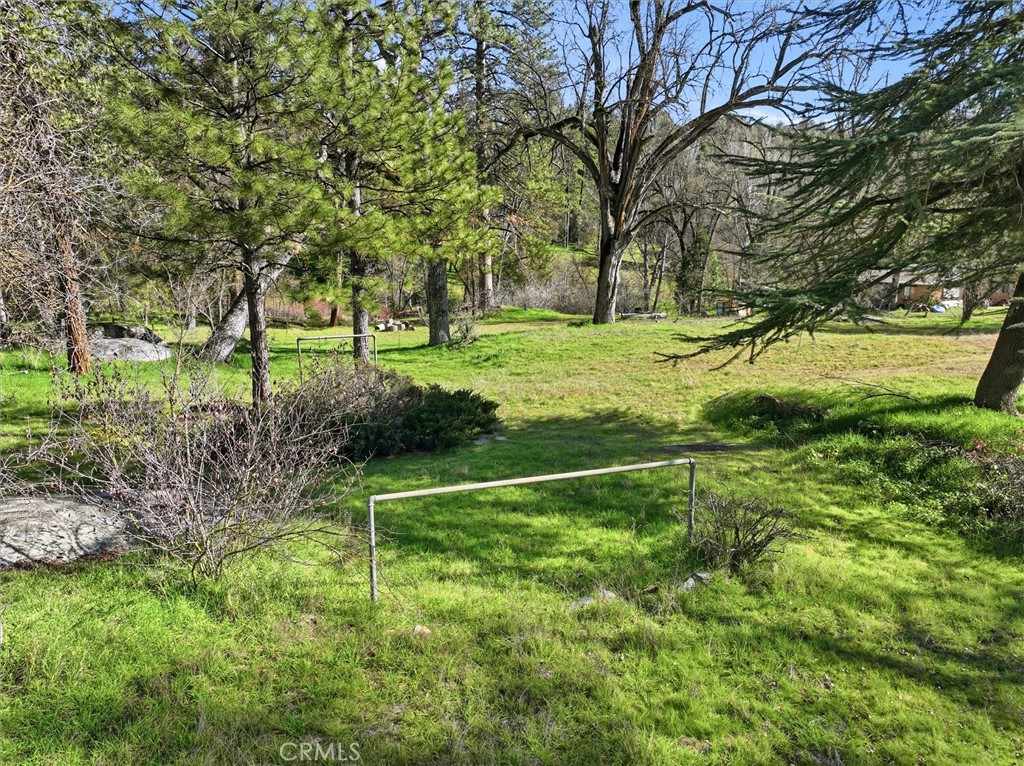 40833 Winding Way Oakhurst, CA 93644 - Photo 8 of 19