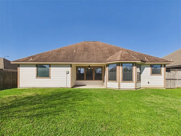 $274,000 | 131 Eagle Nest Court, Richwood, TX 77566