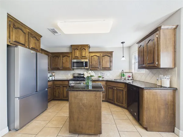 $274,000 | 131 Eagle Nest Court, Richwood, TX 77566