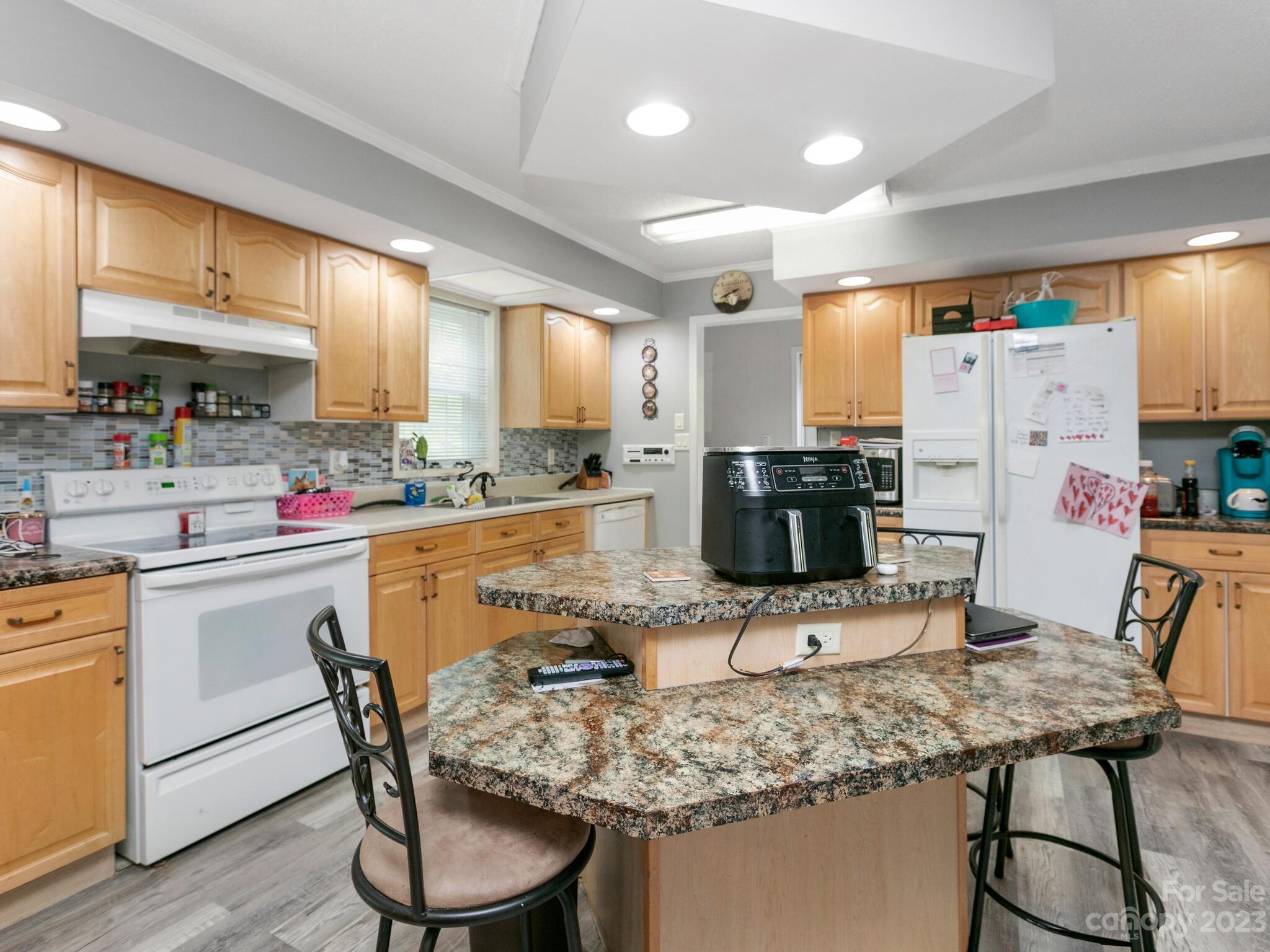 14392 Cruso Road Canton, NC 28716 - Photo 11 of 35 Gallery Image 11