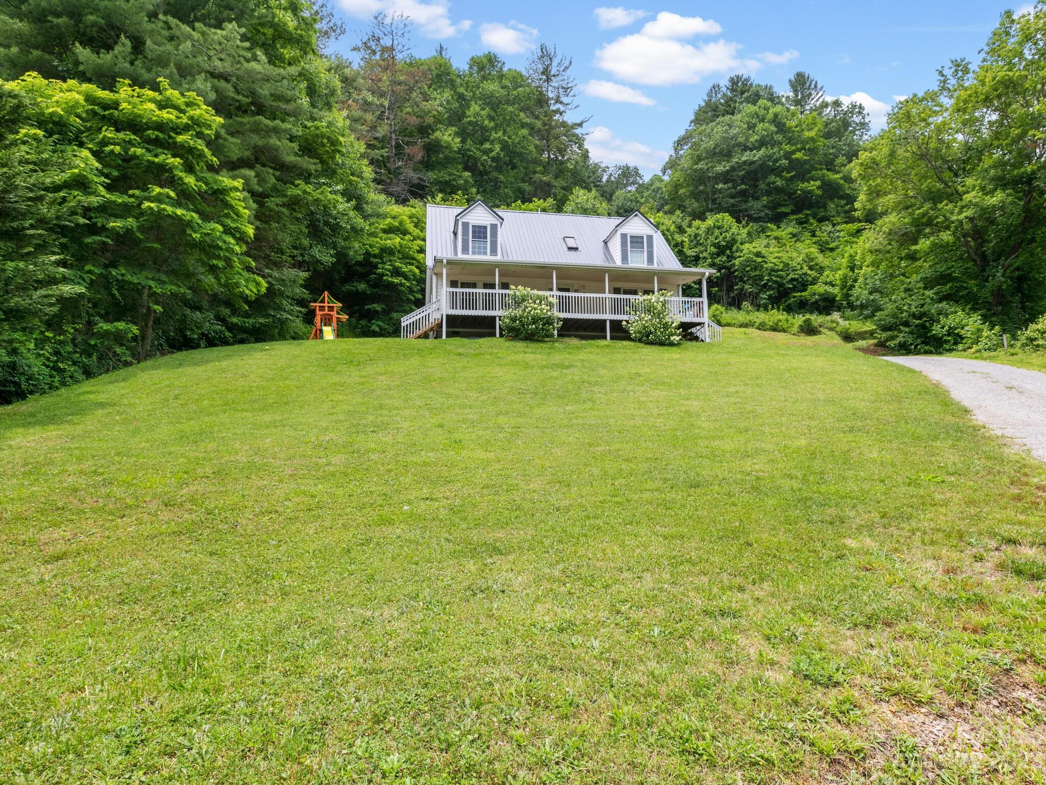 14392 Cruso Road Canton, NC 28716 - Photo 35 of 35 Gallery Image 35