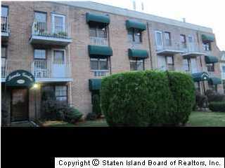 490 Clove Road, Unit 3B Staten Island, NY 10310 - Photo 1 of 11 Primary Photo