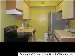 490 Clove Road, Unit 3B Staten Island, NY 10310 - Photo 2 of 11 Additional Photo