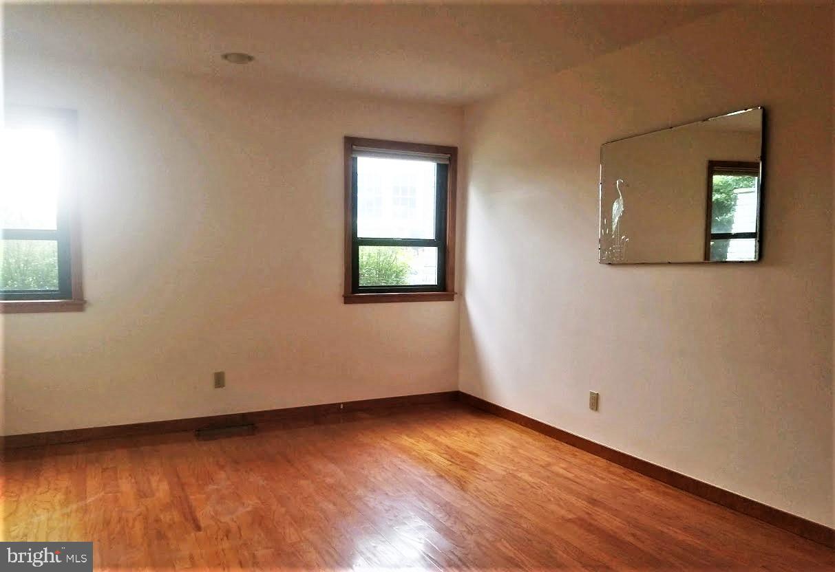 904 Warwick Road Haddonfield, NJ 08033 - Photo 3 of 19