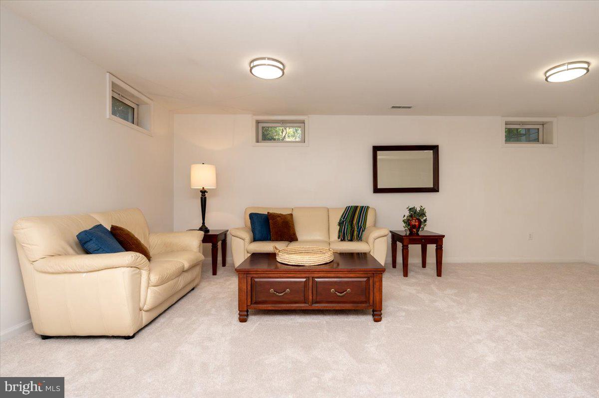 11224 Chaucers Ridge Court Laurel, MD 20723 - Photo 40 of 48 Gallery Image 40