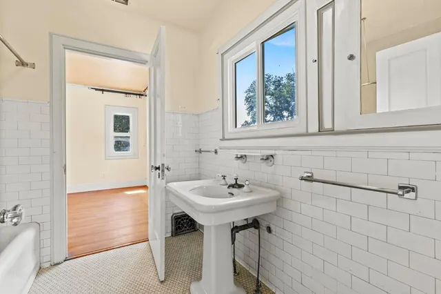 $1,300,000 | 7327 Garden Highway, Yuba City, CA 95991