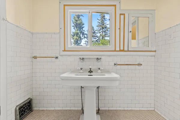 $1,150,000 | 7327 Garden Highway, Yuba City, CA 95991