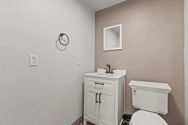 $1,300,000 | 7327 Garden Highway, Yuba City, CA 95991