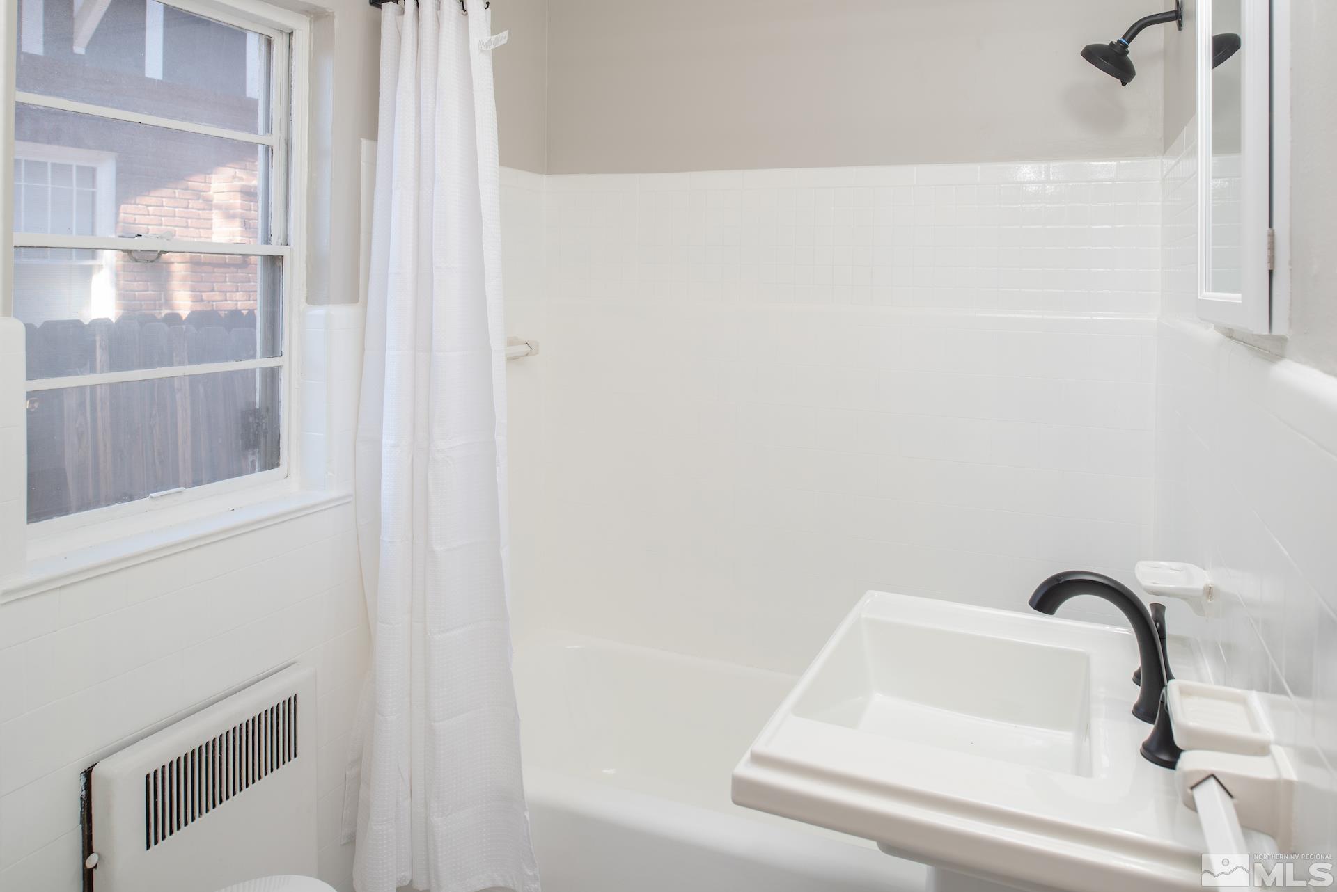 1045 Riverside Drive Reno, NV 89503 - Photo 15 of 23