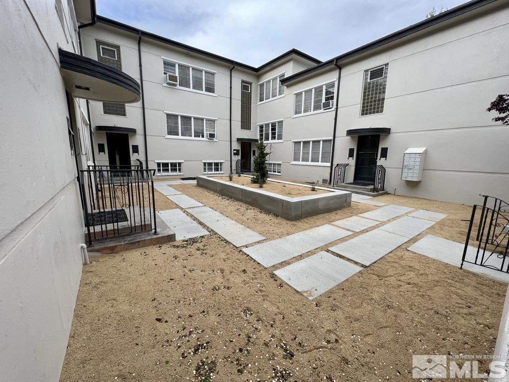 1045 Riverside Drive Reno, NV 89503 - Photo 10 of 23