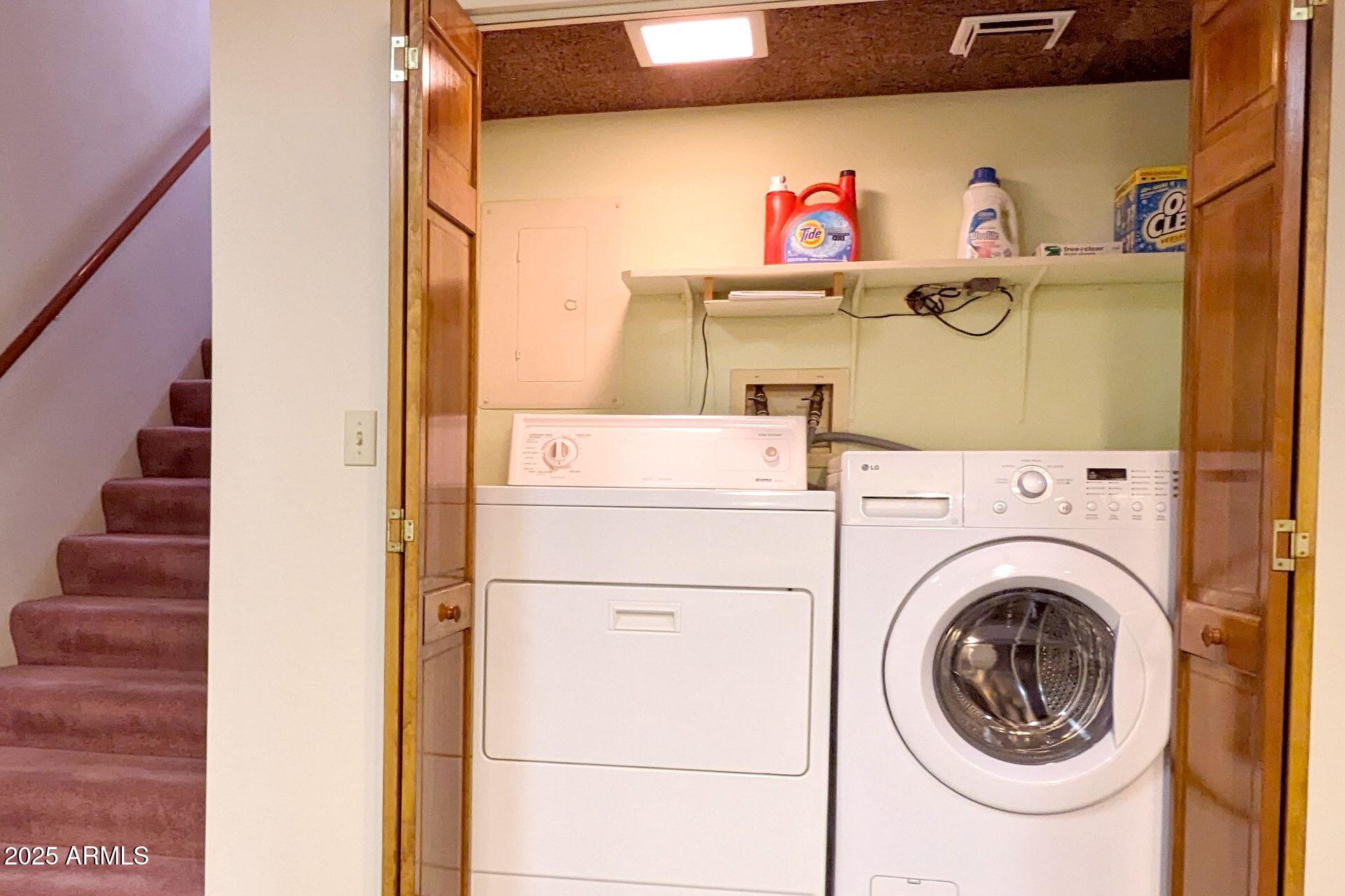 412 West Joy Ranch Road Phoenix, AZ 85086 - Photo 55 of 71 a utility room with dryer and washer