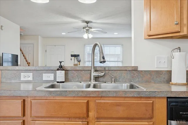 $274,900 | 213 Margate Drive, Lynchburg, VA 24502