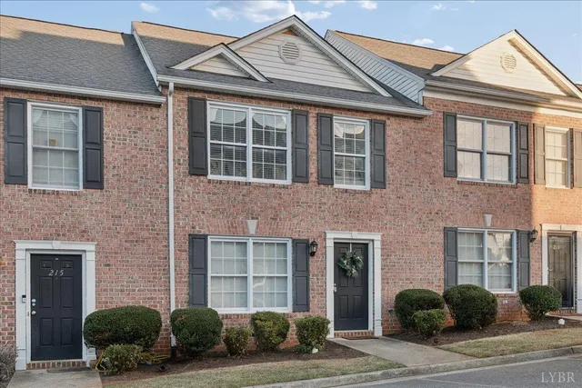 $274,900 | 213 Margate Drive, Lynchburg, VA 24502