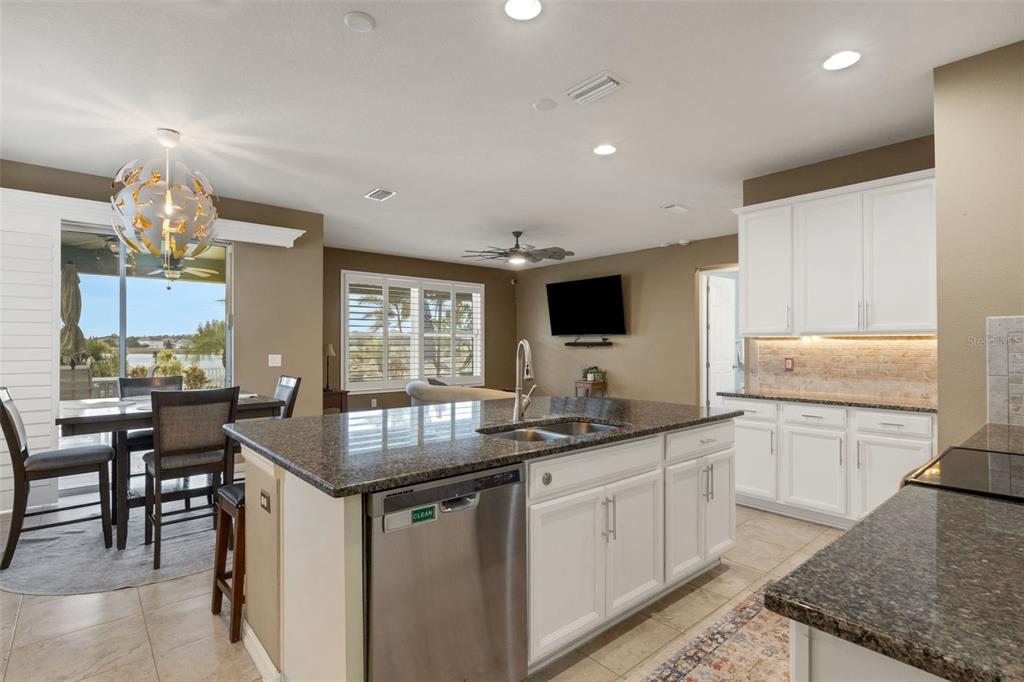 19613 Long Lake Ranch Boulevard Lutz, FL 33558 - Photo 17 of 64