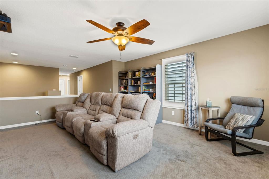 19613 Long Lake Ranch Boulevard Lutz, FL 33558 - Photo 22 of 64