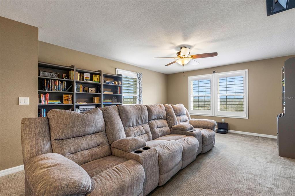 19613 Long Lake Ranch Boulevard Lutz, FL 33558 - Photo 24 of 64