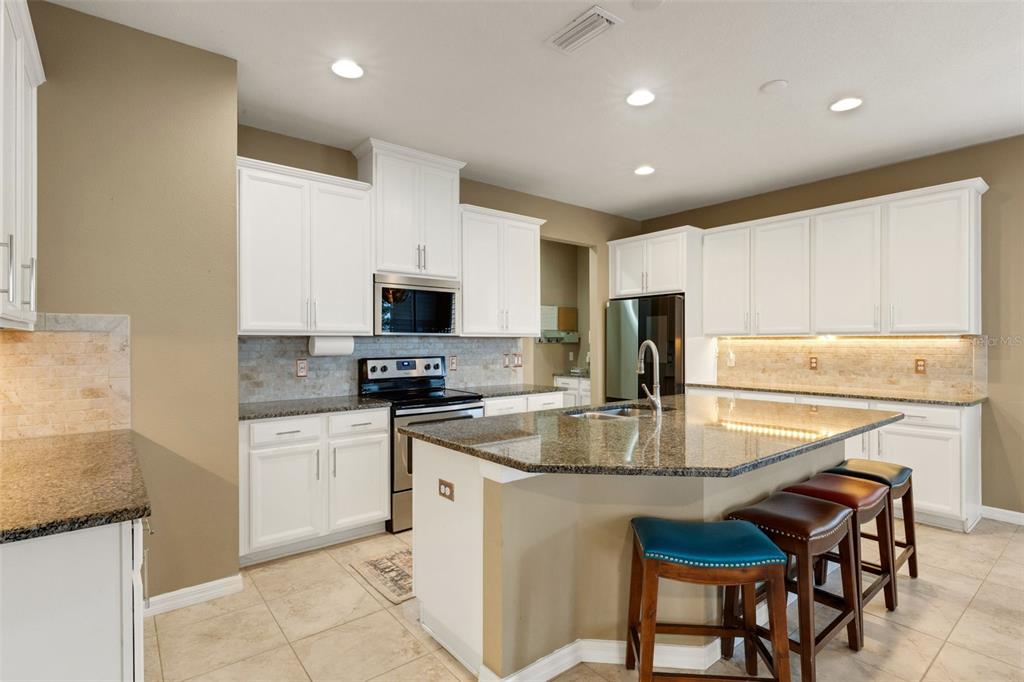 19613 Long Lake Ranch Boulevard Lutz, FL 33558 - Photo 44 of 59