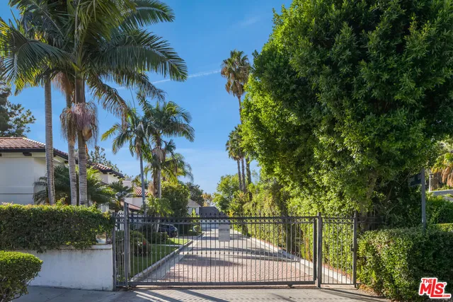 $3,150,000 | 15916 Daniel Lane, Encino, CA 91436
