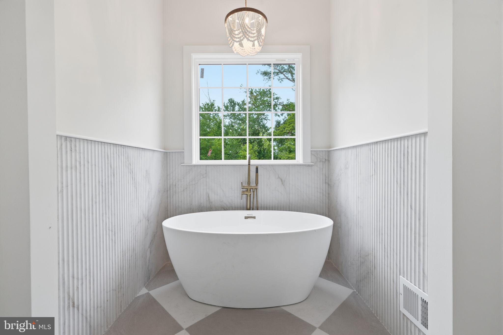 82 Scott Road Perkasie, PA 18944 - Photo 24 of 46 Primary Bathroom