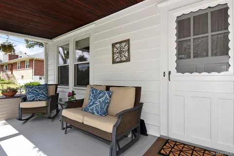 $720,000 | 462 Bronxville Road, Bronxville, NY 10708