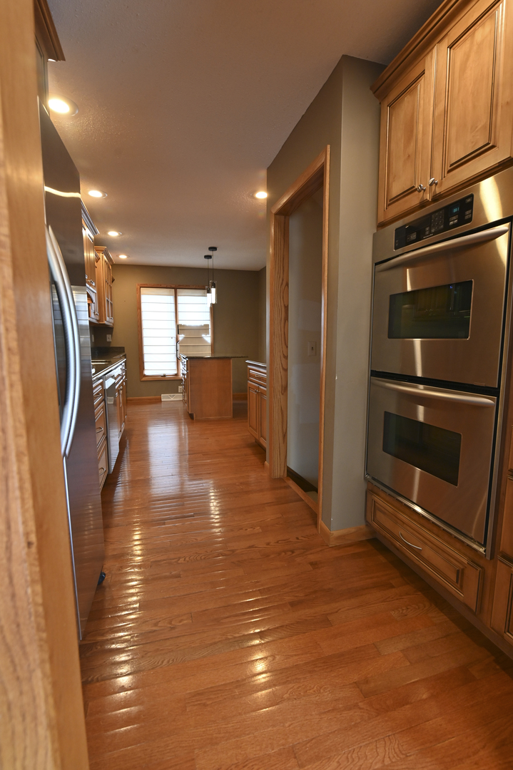 6401 Utica Ridge Road, Unit 28 Davenport, IA 52807 - Photo 12 of 18 Gallery Image 12