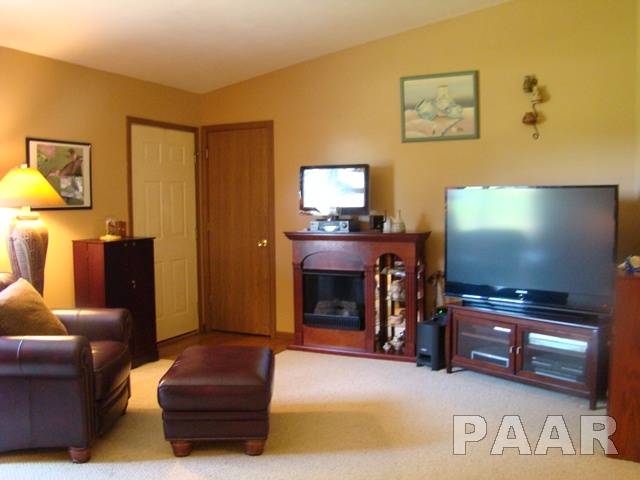 12714 North Evans Mill Road Dunlap, IL 61525 - Photo 3 of 15 Gallery Image 3
