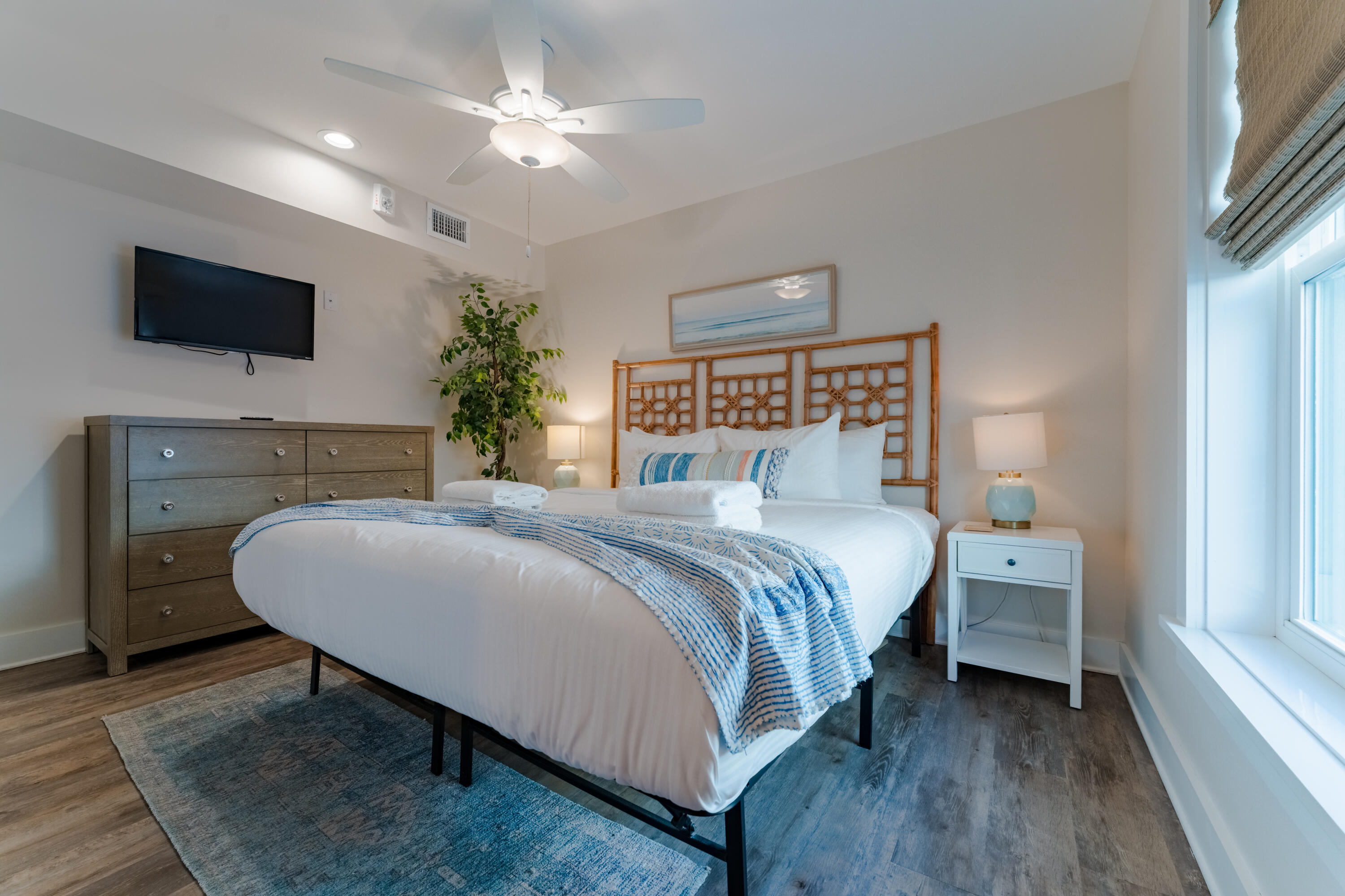 115 East Arctic Avenue, Unit 3B Folly Beach, SC 29439 - Photo 22 of 54 112 3B-15