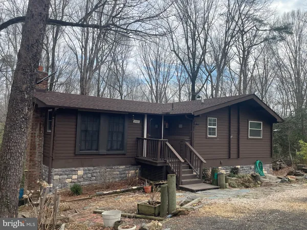 $299,500 | 8480 Chesley Drive, Lusby, MD 20657