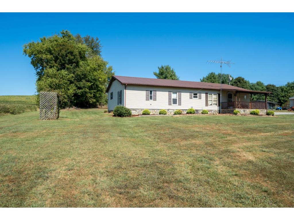 770 Snapp Bridge Road Limestone, TN 37681 - Photo 3 of 32 Photo 3