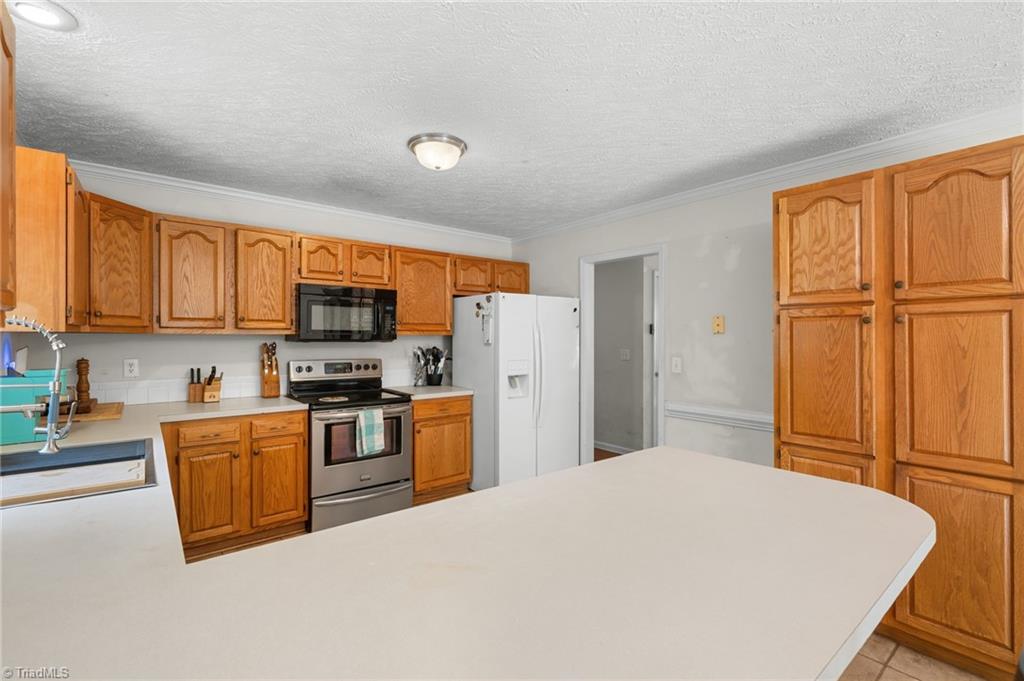 1085 Woodbury Road King, NC 27021 - Photo 13 of 34