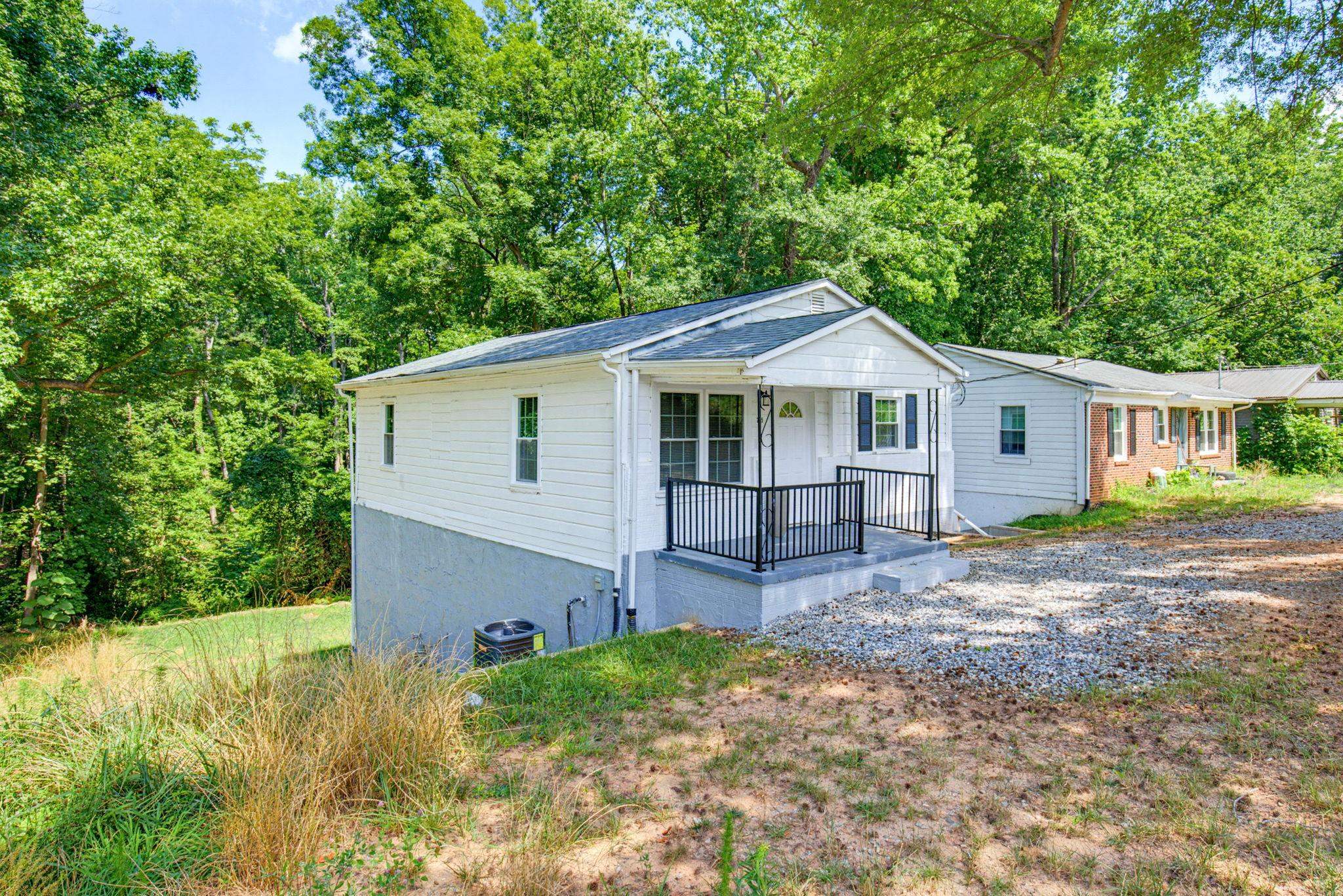 705 West Georgia Street Woodruff, SC 29388 - Photo 3 of 24