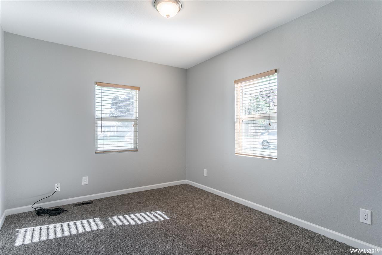 330 Clover Ridge Road Northeast Albany, OR 97322 - Photo 13 of 18 Gallery Image 13