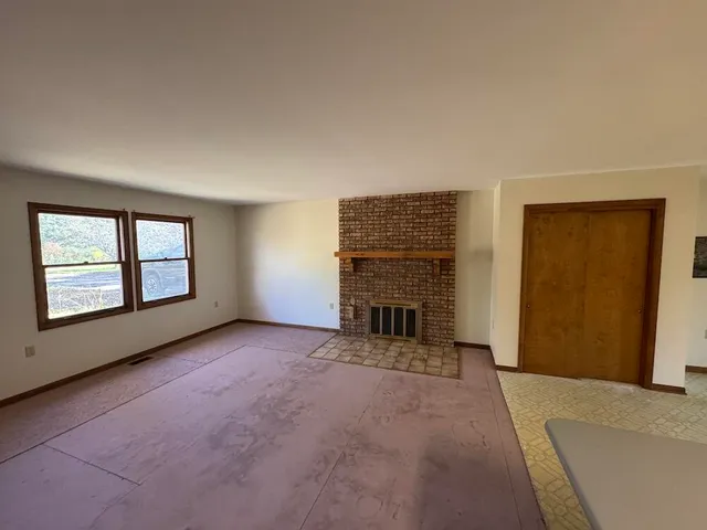 $379,900 | 5490 South Harrison Road, Houghton Lake, MI 48629