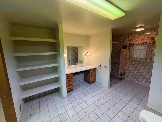 $379,900 | 5490 South Harrison Road, Houghton Lake, MI 48629