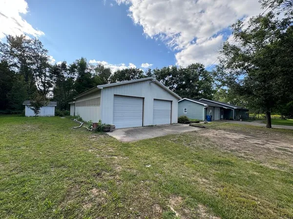 $379,900 | 5490 South Harrison Road, Houghton Lake, MI 48629