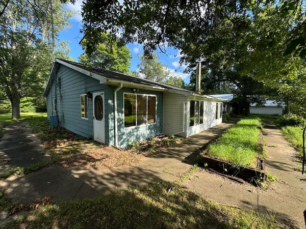 $379,900 | 5490 South Harrison Road, Houghton Lake, MI 48629