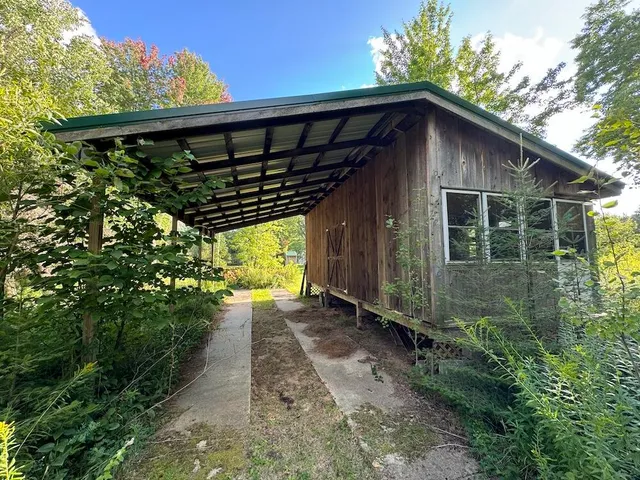 $379,900 | 5490 South Harrison Road, Houghton Lake, MI 48629