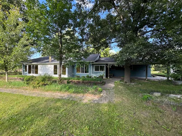 $379,900 | 5490 South Harrison Road, Houghton Lake, MI 48629