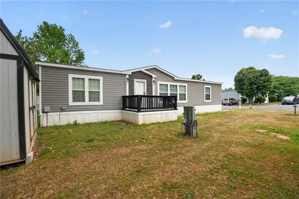 $150,000 | 6 Breezewood Drive, Hampton, GA 30228